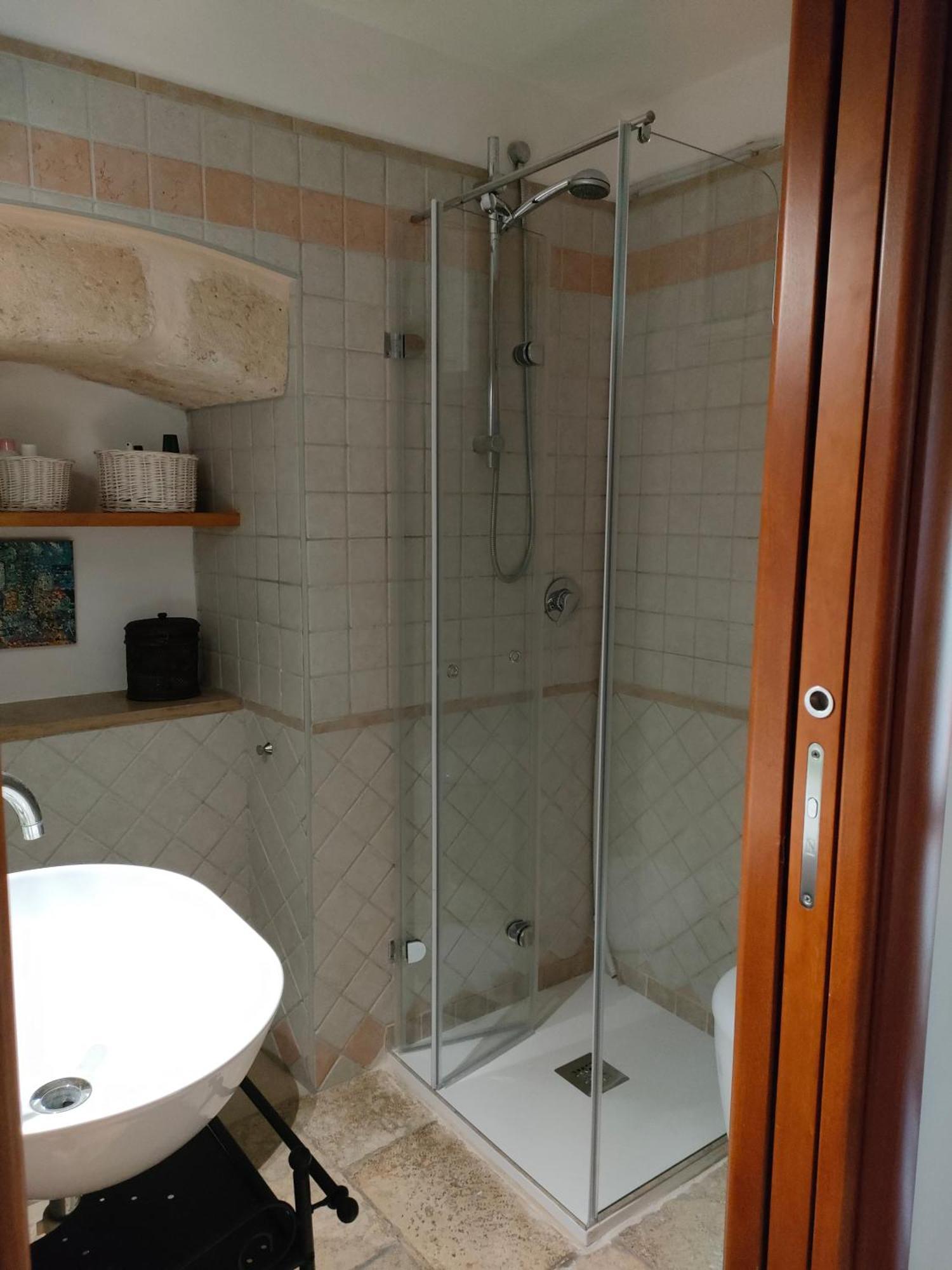 Apartamento La Casa Nel Vicolo Bari Exterior foto