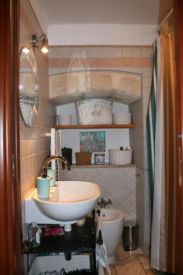 Apartamento La Casa Nel Vicolo Bari Exterior foto