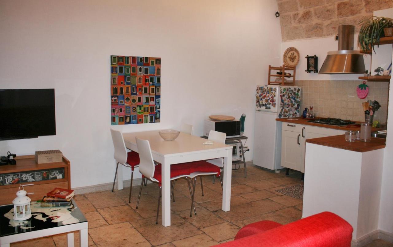 Apartamento La Casa Nel Vicolo Bari Exterior foto