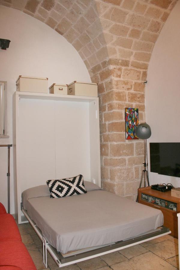 Apartamento La Casa Nel Vicolo Bari Exterior foto