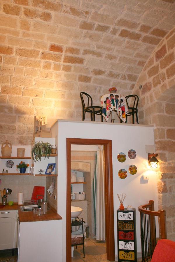 Apartamento La Casa Nel Vicolo Bari Exterior foto